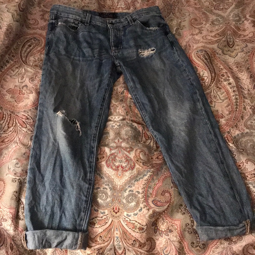 Lucky brand ripped sienna slim boyfriend jeans